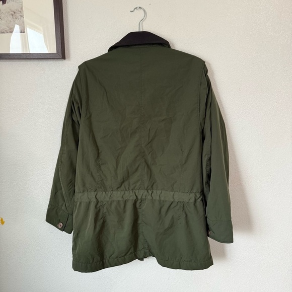 Patagonia field jacket in green with a fleece lining size: small - Picture 5 of 14